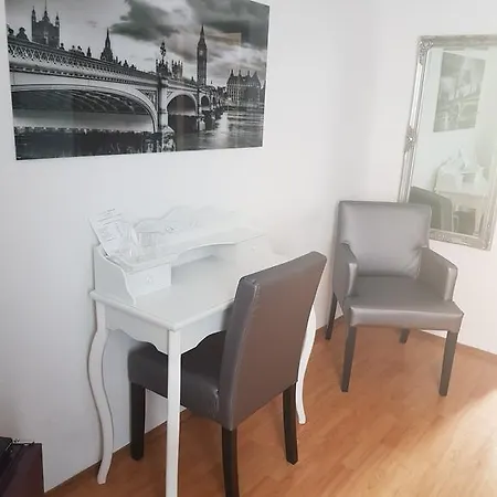 Hoelscher 3* Solingen