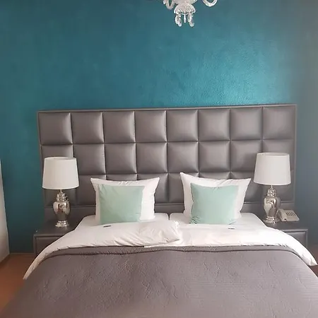 Hoelscher Hotel